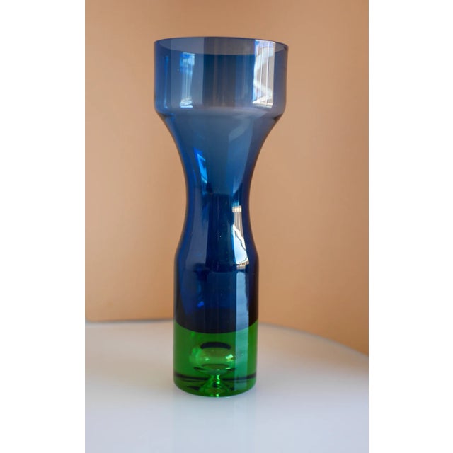 Mid-Century Modern Scandinavian Bright Blue and Emerald Green Glass Vase from Borgström Åseda, Sweden For Sale - Image 5 of 11