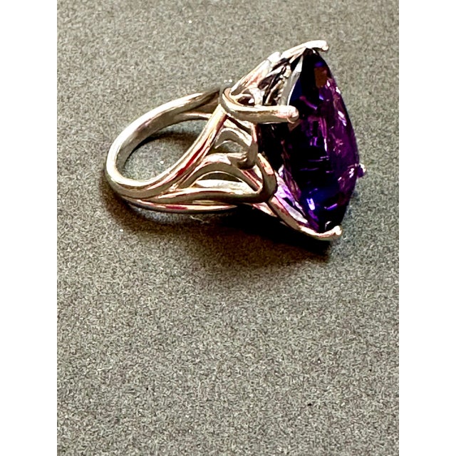 2010s Huge 38 Carat Cushion Cut Natural Amethyst Cocktail Ring in Platinum 23.8 Gm For Sale - Image 5 of 18