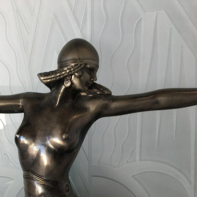 Silver Art Deco Revival Chrome Art Deco Cleopatra Lamp W/ Etched Glass Shade For Sale - Image 8 of 10