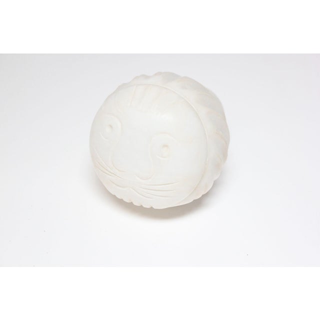 1960s Vintage Italian Alabaster Lion Sculpture / Paperweight For Sale - Image 5 of 12