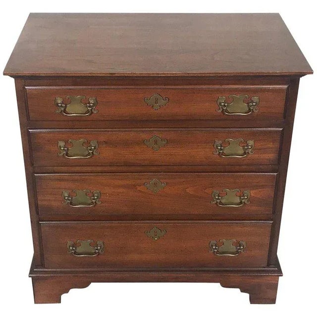 1960s Traditional Solid Pennsylvania Cherry Small Bachelors Chest For Sale - Image 10 of 10