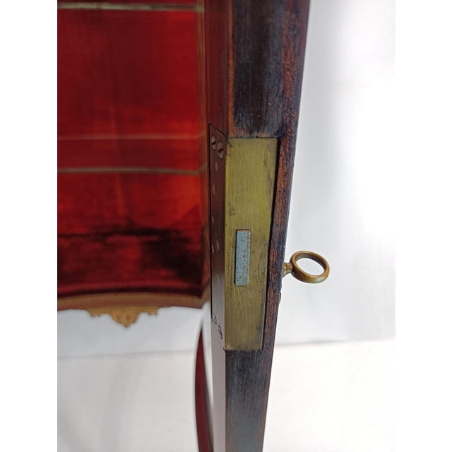 Antique Neo-Classical Louis XVI French Hanging Small Display Cabinet in Mahogany and Bronze, 1910s For Sale - Image 10 of 15