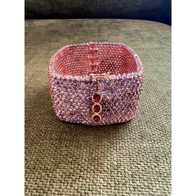 Bochic "Capri" Ruby & Multi Purple Amethyst Bangle Set In 18K Gold & Silver For Sale - Image 12 of 18