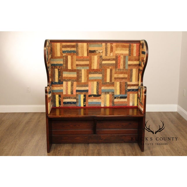 Antique American Quilted Back Pine Settle Bench For Sale In Philadelphia - Image 6 of 12