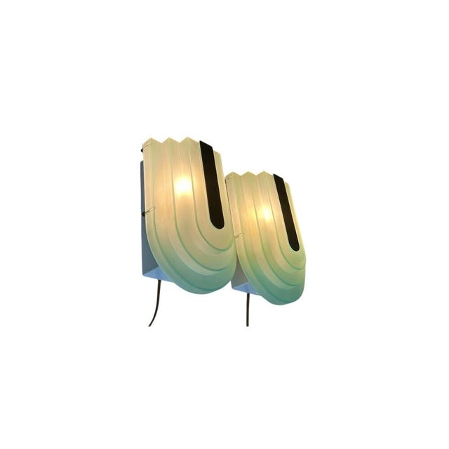 Postmodern Acrylic Wall Lights by Herda, the Netherlands, 1980s, Set of 2 For Sale - Image 6 of 12