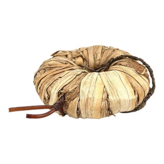 Early 20th Century Ring-Shaped Head Pot Holder West Africa For Sale