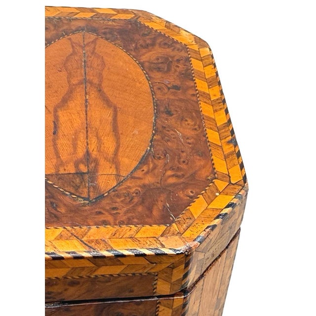 Wood Georgian Octagonal Yew Wood Tea Caddy, 1780s For Sale - Image 7 of 14