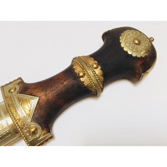 Large Moroccan Khoumaya Jambiya Dagger With Ornate Sheath, Circa 1950s For Sale - Image 13 of 18