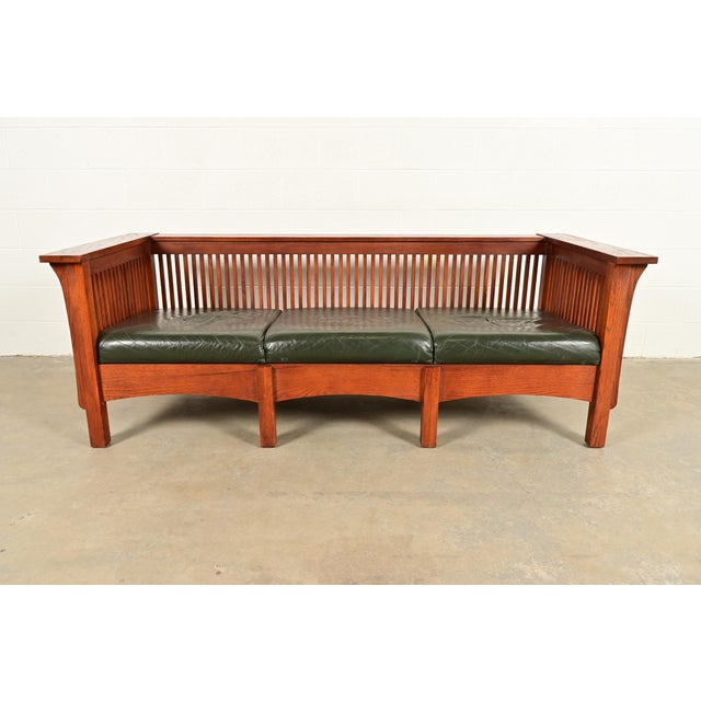 Stickley Style Mission Oak Arts and Crafts Spindle Settle Sofa For Sale In South Bend - Image 6 of 11