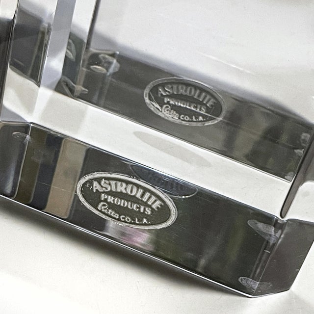 1960s Ritts Astrolite Lucite Bookends For Sale - Image 5 of 5