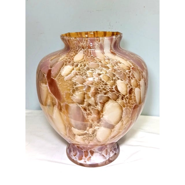 Vintage Hand Blown Maestri Vetrai Art Glass Vase Made in Italy For Sale - Image 4 of 8