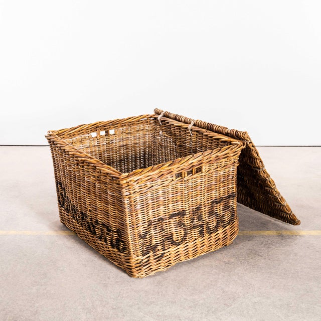 Brown English Wicker Basket, 1920s For Sale - Image 8 of 10