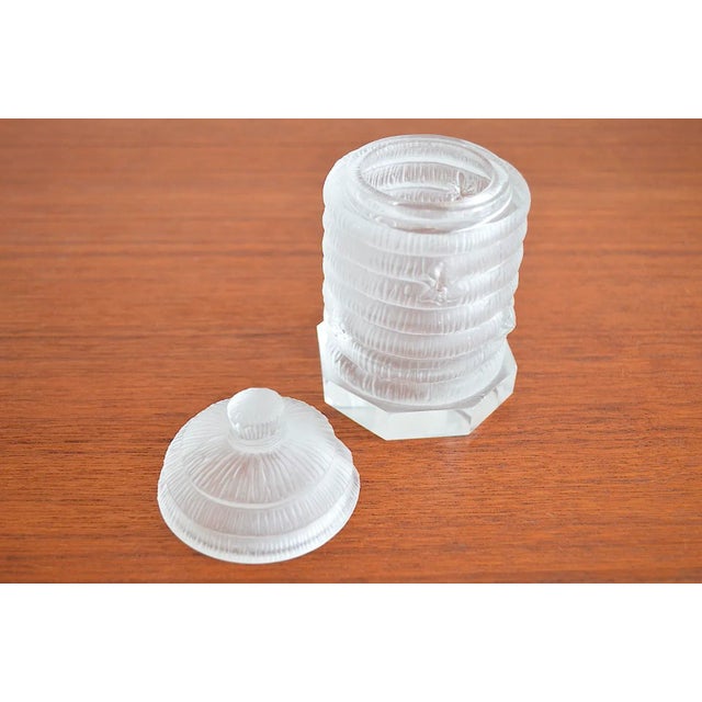 Art Deco Honey Pot in the Style of Lalique, 1930s For Sale - Image 4 of 9