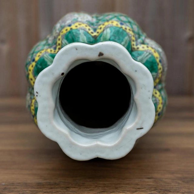 19th Century Early 19th Century Qing Dynasty Chinese Famille Verte Wucai Porcelain Vase For Sale - Image 5 of 18