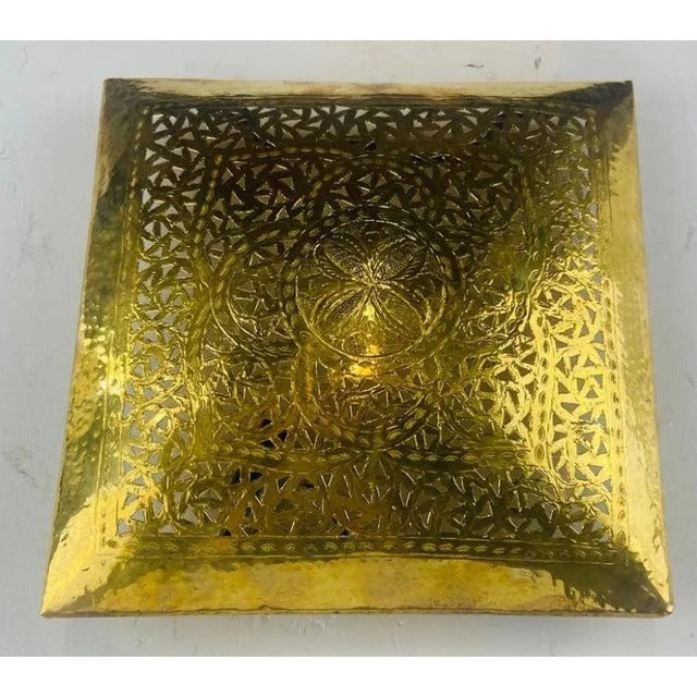 Hollywood Regency Hollywood Regency Style Brass Square Filigree Design Wall Sconce, a Pair For Sale - Image 3 of 9