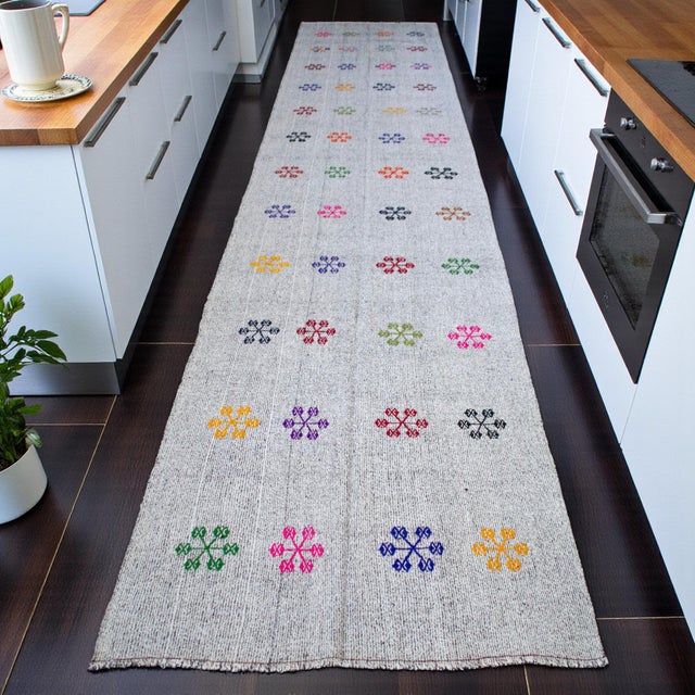 1960s Vintage Hand Woven Turkish Kilim Runner Rug Flat Weave Stair Runner Rug - 3′9″ × 19′2″ For Sale - Image 4 of 17