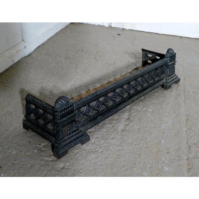 Small Victorian cast iron fender or dog grate This is a good Victorian fender it is best quality and heavy, fenders like...