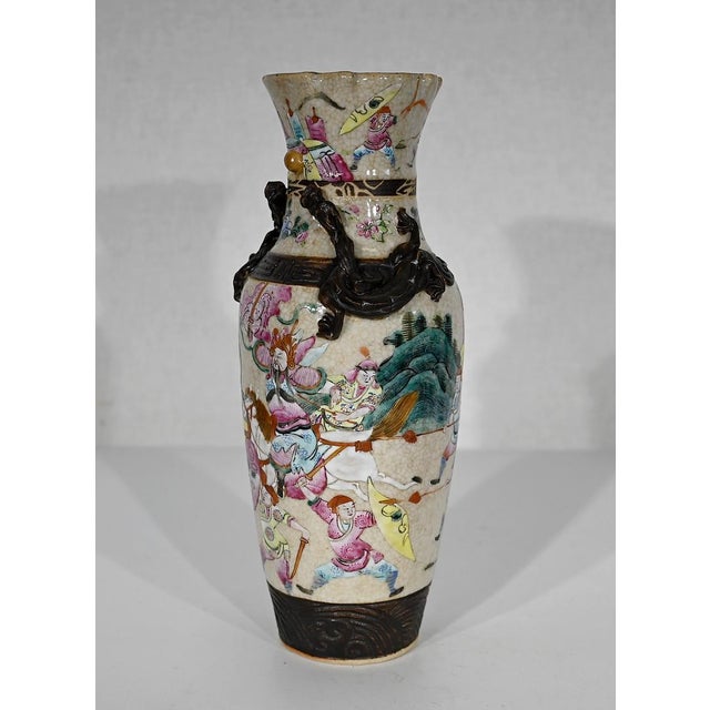 Antique Chinese Vase in Porcelain from Nankin For Sale - Image 6 of 15