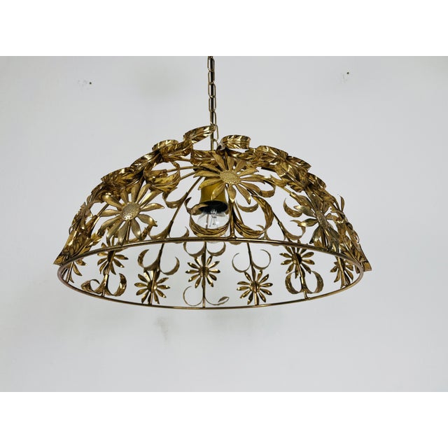 Hollywood Regency Florentine Flower Shape Pendant Lamp Attributed to Banci Firenze, 1970s For Sale - Image 3 of 11
