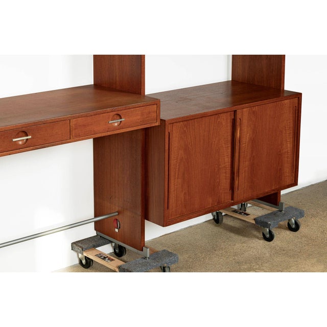 Mid-Century Modern Teak Wall Unit Bookcase Ry100 by Hans Wegner for Ry Møbler, 1960s For Sale - Image 12 of 18