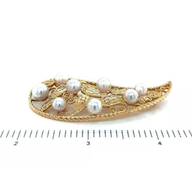Mikimoto Akoya Pearls & Diamonds 18k Yellow Gold Long Brooch For Sale In Miami - Image 6 of 7