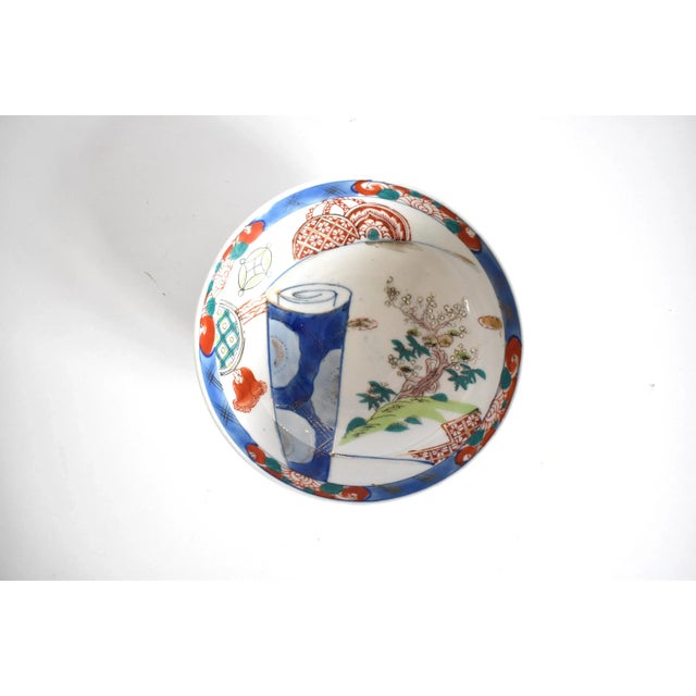 A pair of matching antique Chinese Export Porcelain bowls. I've seen this style as 17th- or 18th-century Kangxi Period (or...