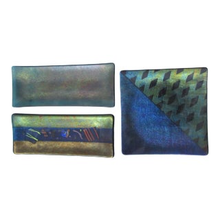 Group of Three Trays in Dichroic Art Glass - Group of 3 For Sale