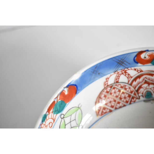 Antique Chinese Export Porcelain Matching Bowls - a Pair For Sale - Image 4 of 13