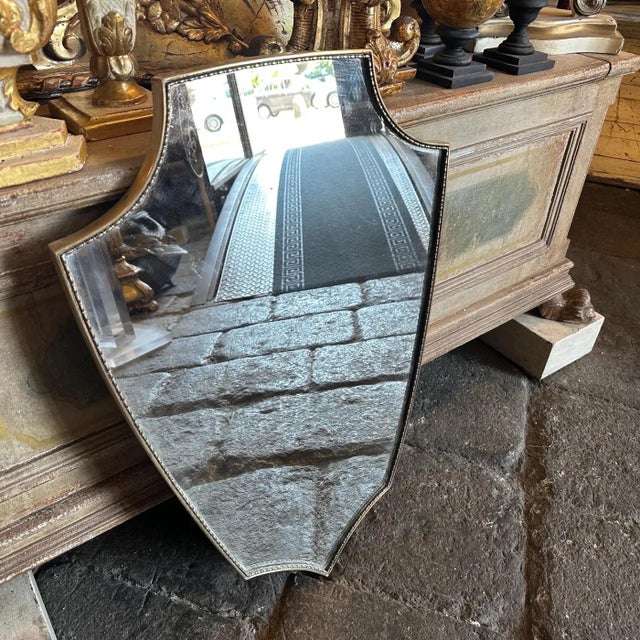 1960s Gio Ponti Style Mid-Century Modern Brass Italian Shield Wall Mirror For Sale - Image 9 of 9