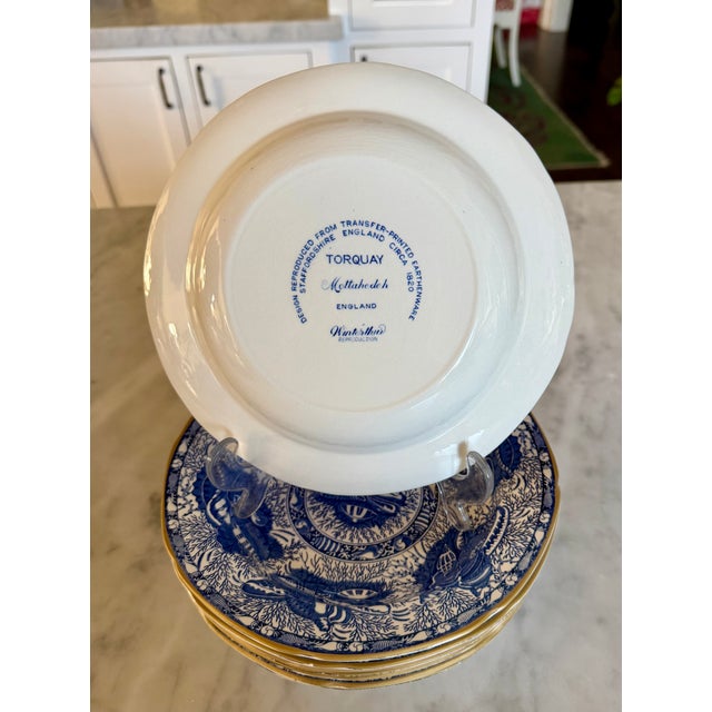 English Vintage British Colonial Mottahedeh Torquay - Set of 8 Bowls For Sale - Image 3 of 10