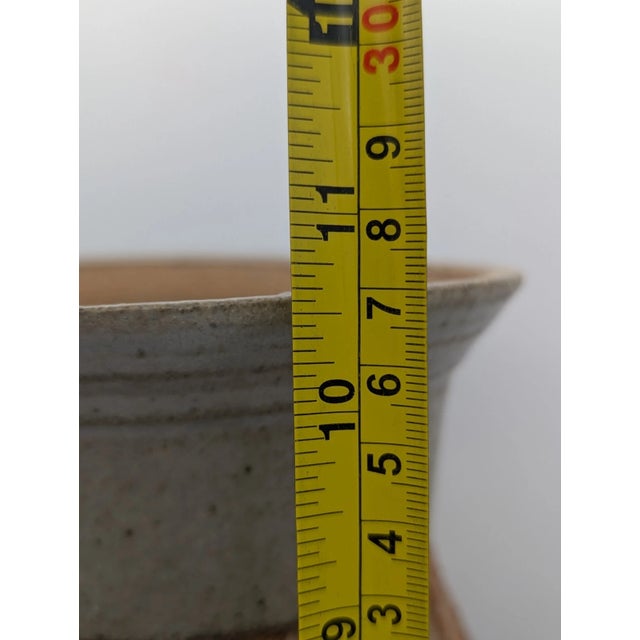 Vintage Mid Century Moderns Ribbed Ceramic Two Tone Vase With Lid, Signed For Sale - Image 4 of 13