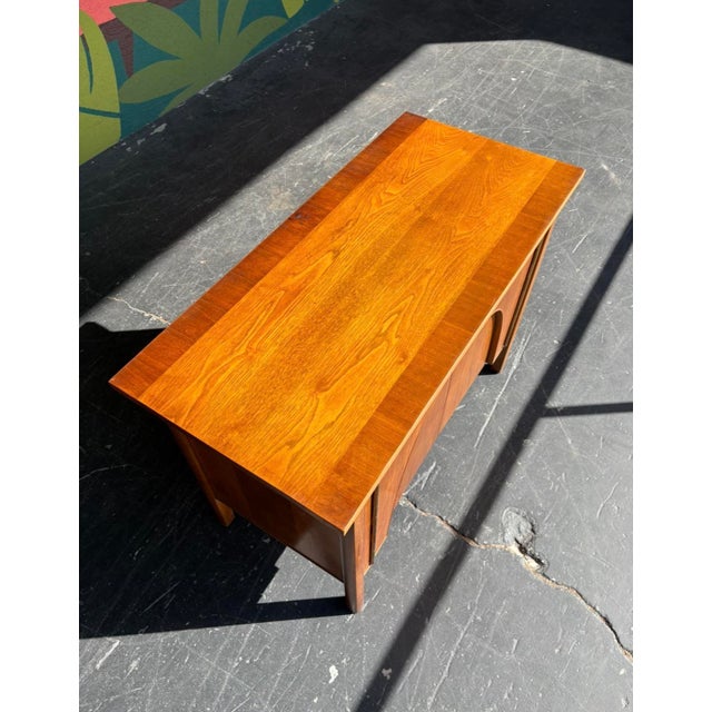 Brown Mid Century Drexel Composite Smallboy For Sale - Image 8 of 12