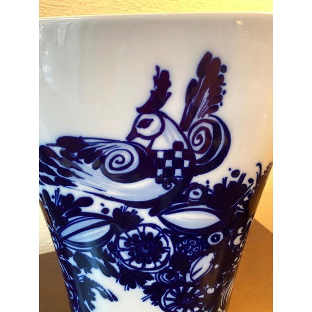 Bjorn Wiinblad for Rosenthal Studio line vase with a rich cobalt blue bird motif.
