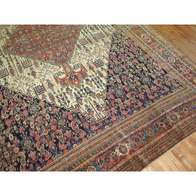 Early 20th century room size Persian Bidjar rug with a tribal medallion motif Herati design. 9' x 13'10''
