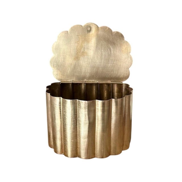 Art Deco Vintage Scalloped Brass Hinged Oval Lidded Trinket / Stash / Tobacco Box, Circa 1970s For Sale - Image 3 of 4