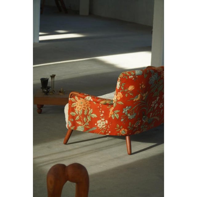 Mid-Century Modern Danish Curved Sofa in Floral Fabric and Lambswool, 1960s For Sale - Image 9 of 17