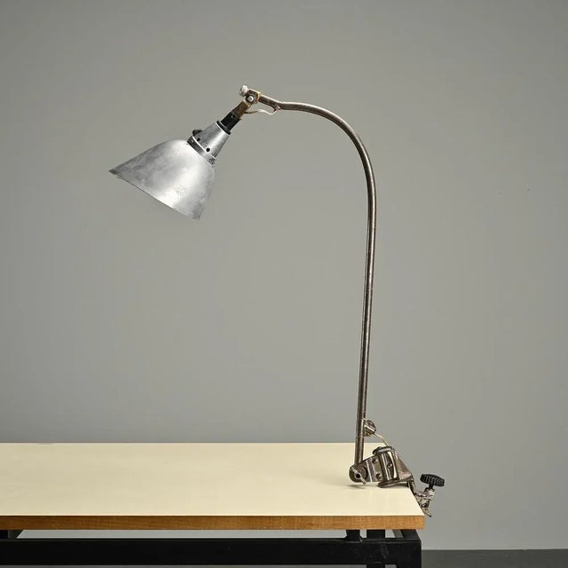 Pliers lamp dating from the 1930s, selected by Walter Gropius to equip the Bauhaus building in Dessau in 1926. This...