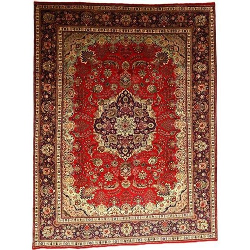 Middle Eastern Rug in Wool For Sale - Image 6 of 6