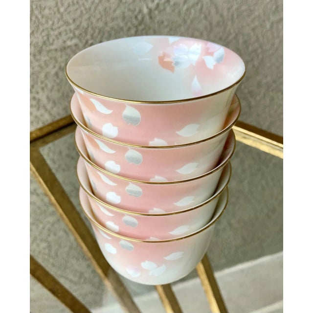 Circa 1960/1970 Japanese Porcelain Hasami Yaki Yunomi Aka Tea Cups - Set of 5 For Sale - Image 12 of 13