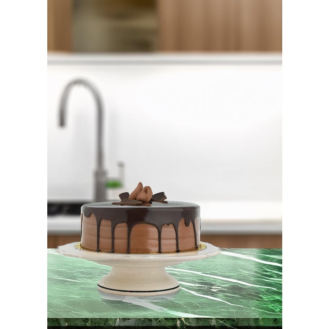 English 1880s English Cake Plate w/ Crest For Sale - Image 3 of 7