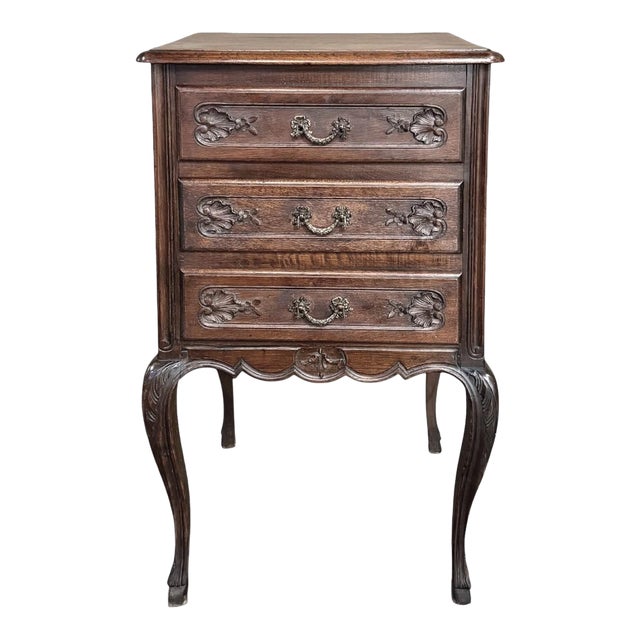Antique French Louis XV Walnut Petit Commode ~ Nightstand For Sale