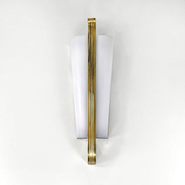 Mid-Century Modern Italian White Acrylic Glass and Brass Wall Lamp, 1950s For Sale - Image 6 of 18