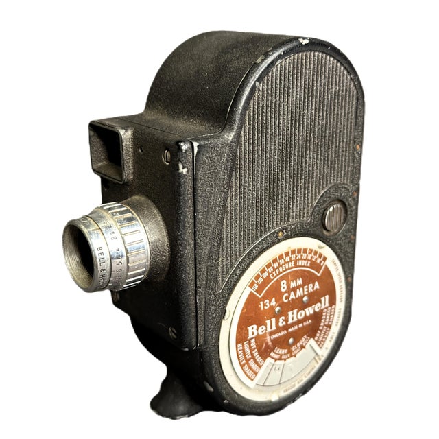Metal 1930s Art Deco Bell & Howell Filmo 134-B 8mm Motion Picture Camera For Sale - Image 7 of 16