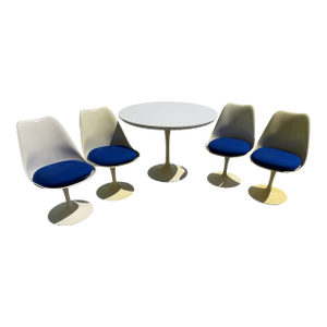 Vintage Tulip Chairs and Dining Table in the Style of Eero Saarinen, 1970s, Set of Acrylic Top