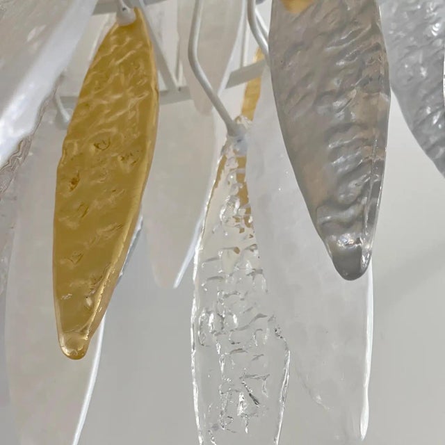 Mid-Century Modern Modern Italian Silver Gold Frosted White Crystal Murano Glass Icicle Chandelier For Sale - Image 3 of 12