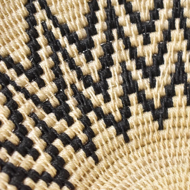 Early 20th Century Early 20th Century Sisal Handwoven Black and White Star Basket Eswatini 8inch For Sale - Image 5 of 8