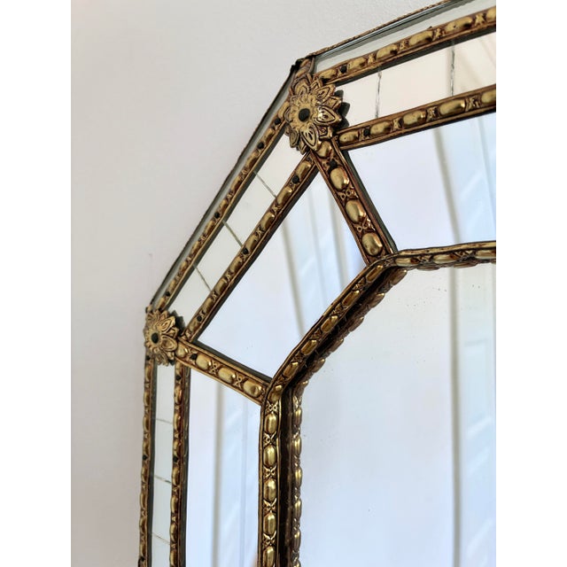 Hollywood Regency Large Vintage Spanish Venetian Style Rectangular Brass Wall Mirror – Gold Hollywood Regency, 1980s For Sale - Image 3 of 12