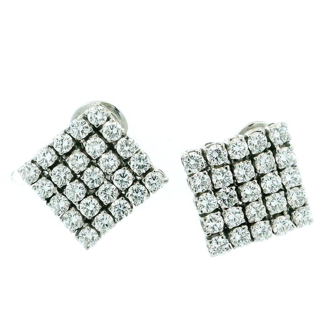 Silver 1990s Pair of Italian 18k White Gold 5 Carat Diamond Pavé Cluster Earrings For Sale - Image 8 of 18