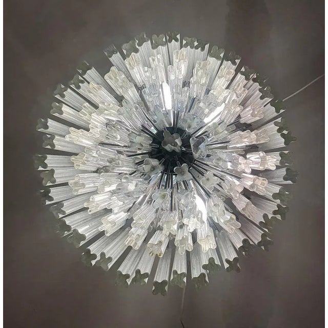 Mid-Century Modern Italian Glass Suspensions, 1960s Up to 250V (Europe/UK Standard).The wiring of this item may be...