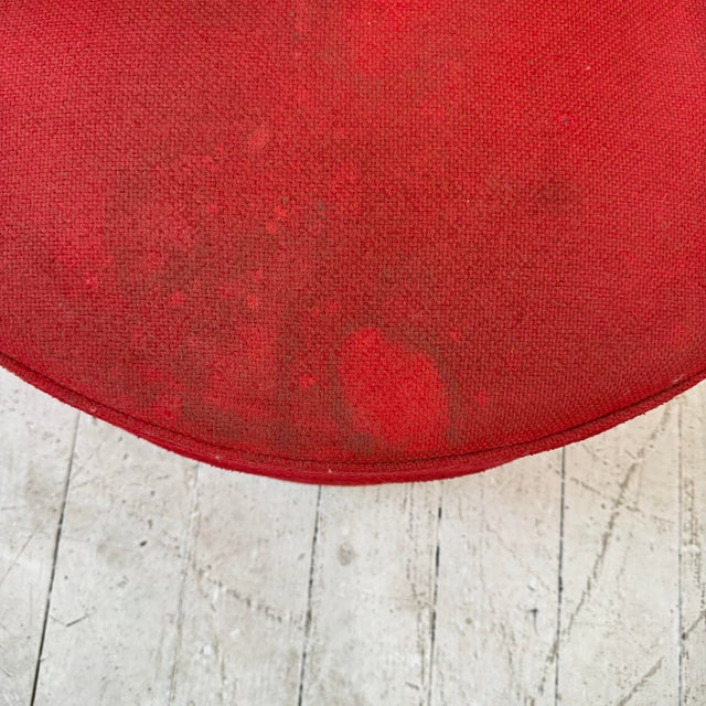 Mid-Century Modern Castro Convertible Barrel Back Swivel Chair For Sale - Image 3 of 11